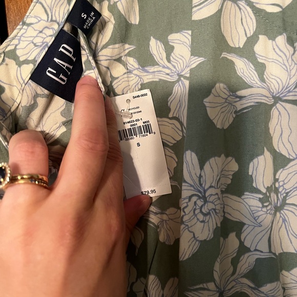 NWT GAP Sage Green and White Floral Maxi Dress - Picture 4 of 4